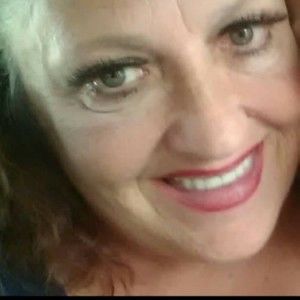 Meet your Posher, Polly